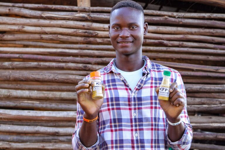 Dried Spices and Herbs Sawa World Local Income Skill