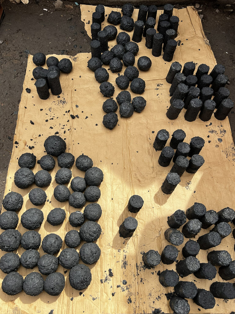 Turning Waste into Opportunity: Eco-Briquettes in Kampala’s Katanga Community sawa world training in making eco briquettes in katanga, kampala central uganda (6)